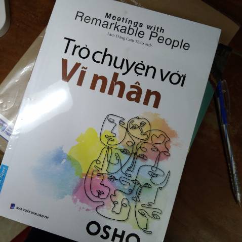Giao hàng cực kỳ nhanh, mấy lần trước mình mua hàng trên tiki cứ hay bị móp sách mà lần này tới tay mình còn nguyên seal luôn :)) Giao hàng cực kỳ nhanh, mấy lần trước mình mua hàng trên tiki cứ hay bị móp sách mà lần này tới tay mình còn nguyên seal luôn :))