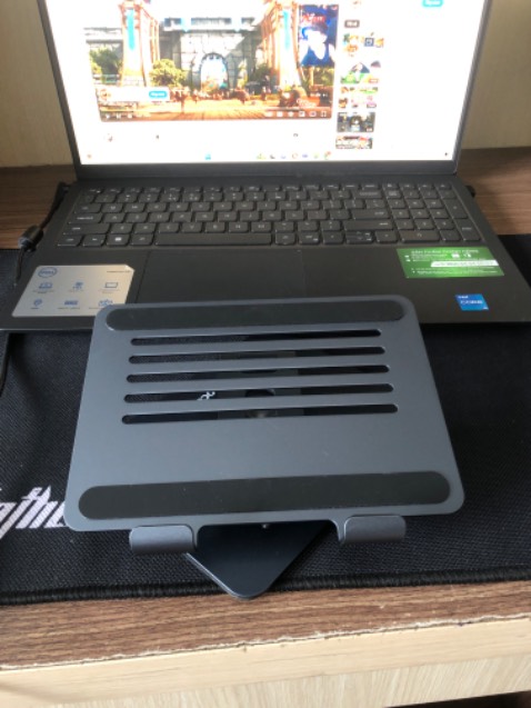 Không để được được laptop rất yếu