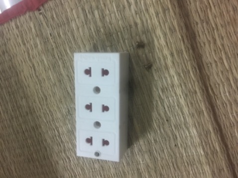 *** đảo, giao ổ cắm mà không có dây