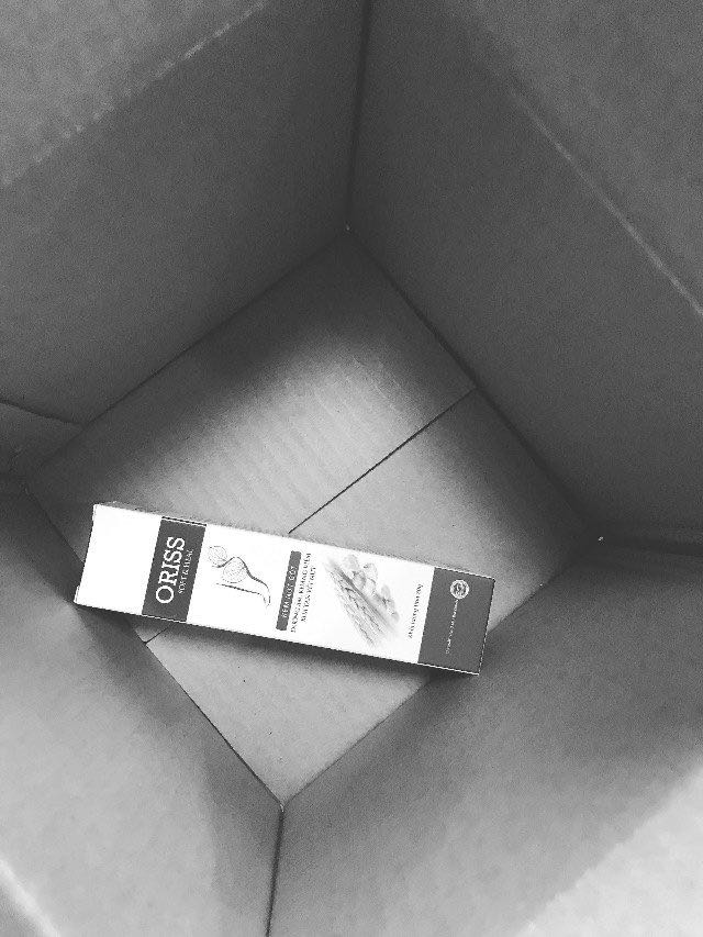 Nhận hàng rồi, mua lại đi! Loại kem dưỡng này thơm quá  Gói hàng có đầy đủ niên phong! Sẽ quay lại mua tiếp