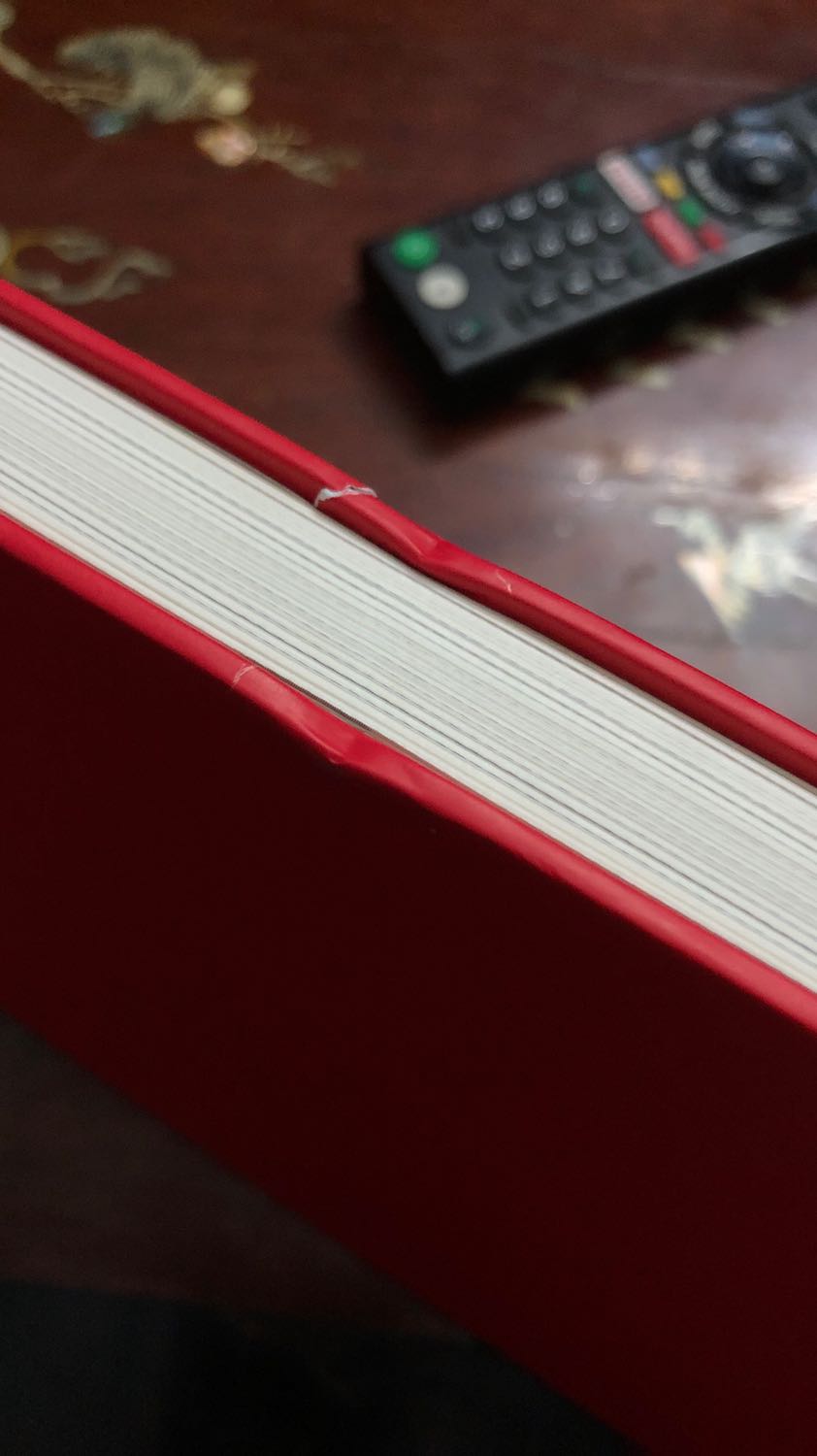 Rất rất hay nhé mọi người ơiii.. Mình bị cuốn vào sách luôn , cứ muốn đọc thôi . Ngôn ngữ giản dị dễ hiểu . quyển sách này giúp mình có cái nhìn lạc quan về đầu tư mà còn trong cuộc sống nữa. Rất đáng đồng tiền và mình thật sự hạnh phúc vì đọc được Quyển sách này. Cảm ơn Happy Live . Cảm ơn Tiki giao hành nhanh ( nhưng mình hi vọng Tiki nhè nhẹ tay , nhìn sách móp móp xót xót sao ý ) hichic ..