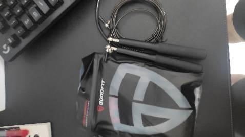 Dây nhẹ, chắc chắn, gọn gàng, có kèm túi nhỏ bỏ dây. Dây này tập thể lực nhưng hơi nhẹ, phù hợp tập tốc độ. 5 sao