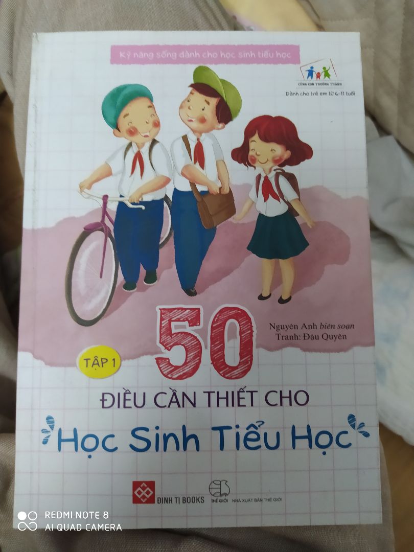 mua sách giá rẻ, nhận hàng thì thấy bìa khá bụi, nôi dung với cá nhân mình thấy chưa hấp dẫn, ko biết tụi nhỏ thế nào