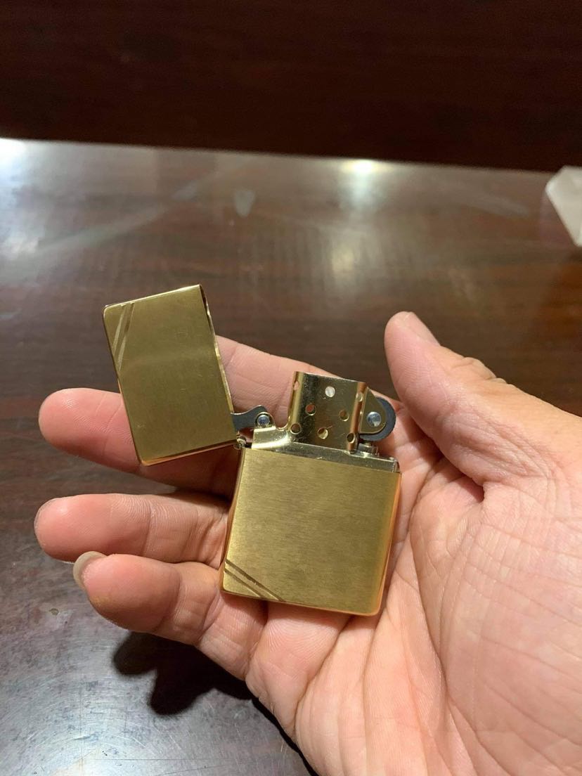 Hôm nay mới nhận hàng về hình thức rất đẹp, giống mô tả, giá cũng tốt nữa. Nhưng vì mình chưa mua xăng, chưa sử dụng để biết chất lượng nên chỉ đánh giá 4 sao.