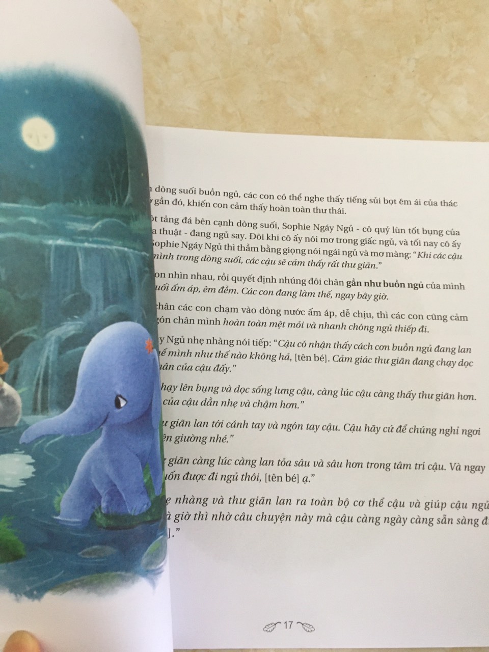 Mình đã mua sản phẩm này cho bé lúc 4 tuổi. 
Rất tiếc là bé nhà mình lại không thích loại sách này!