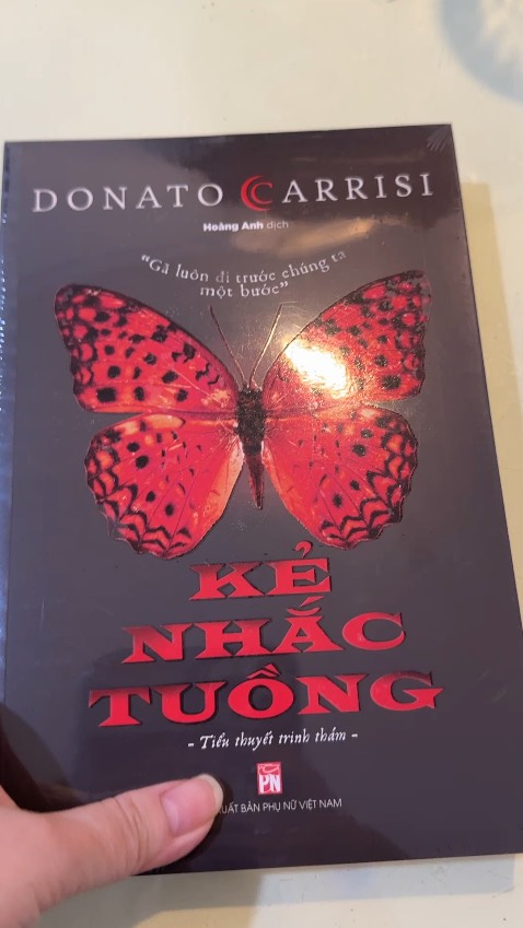 Sách đẹp, nguyên seal, ko móp, chữ in rõ nét, sách thơm mùi giấy mới. Nv giao hàng rất dễ thương. Đặt xong mấy tiếng sau nhận dc luôn. 10đ