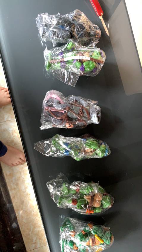 Đồ chơi đẹp, shop giao hàng nhanh, bọc cẩn thận. Bé nhà mình thích mê