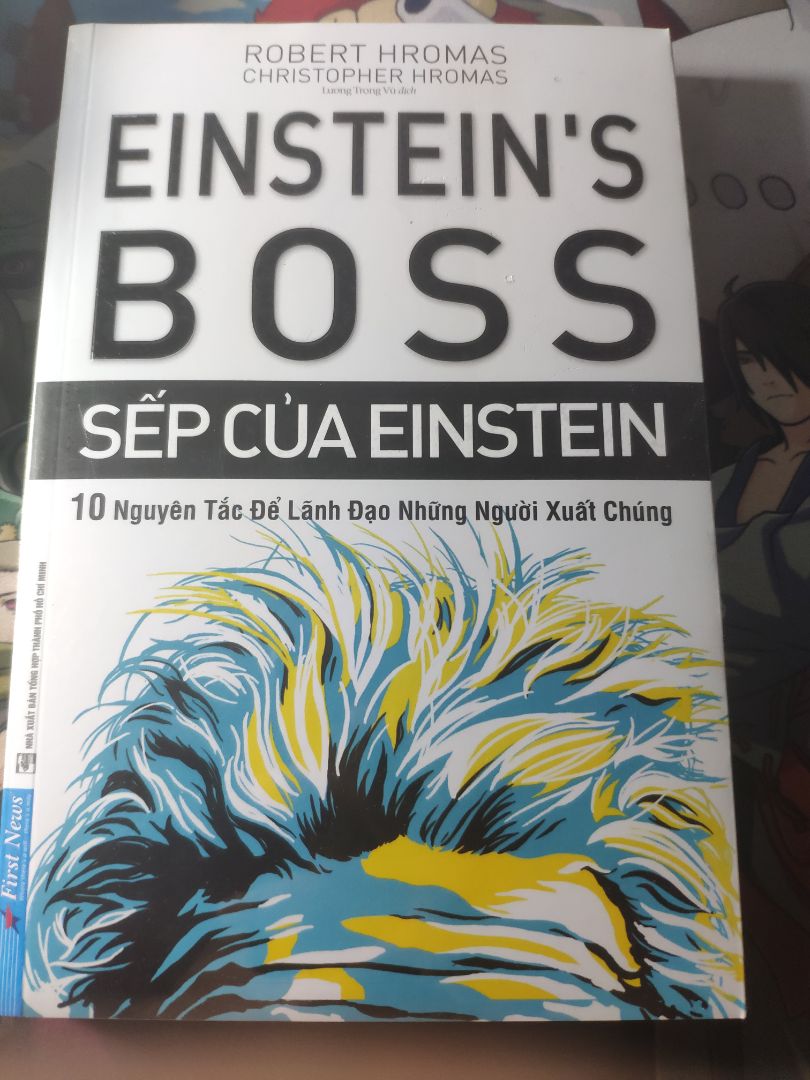 Sách kể về những góc khuất về nỗi khó khăn mà các thiên tài phải đối mặt trong quá trình làm việc và những kiến thức quản trị giúp nhà lãnh đạo tránh được nguy cơ khiến thiên tài rời bỏ nhóm. Sách đẹp còn nguyên seal, dù đang làm nhân viên thôi nhưng cũng mua về đọc thử học cách lãnh đạo người tài thế nào, biết đâu một ngày đẹp trời được làm sếp hehe