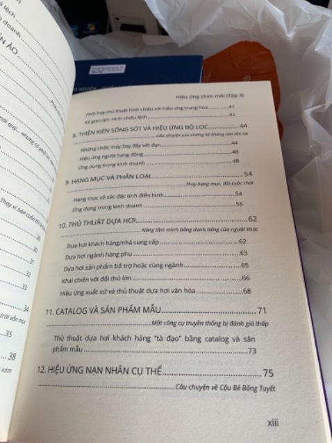 Sách Viết Rất Hay. Giao Hàng Nhanh Chóng. Tốt !