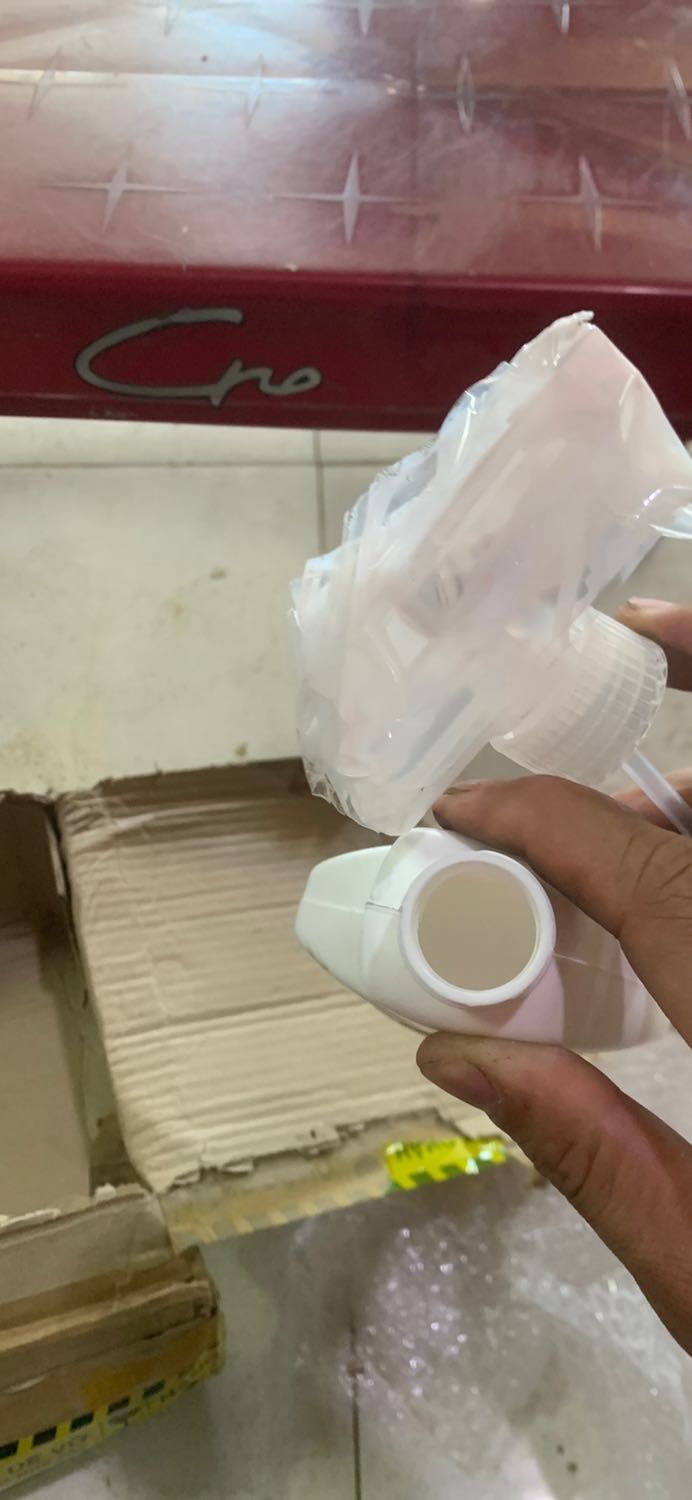 Nhận được hàng sau một thời gian chờ đợi. Nhưng dung dịch chảy hết, vận chuyển quá sơ xài