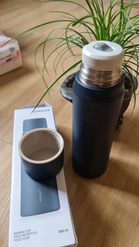 Đúng như bài đăng, bình rất đẹp, rất hài lòng, chư sử dụng nhưng mình nghĩ hàng locknlock thì chất lượng.