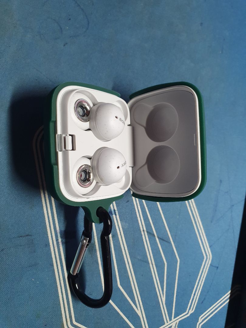 Giao hàng nhanh, chất lượng khá, nhưng hộp khá méo mó khi nhận, may mà vò chất dẻo nên không ảnh hưởng chất lượng.