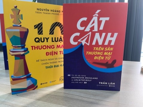 Sách rất hữu ích cho người muốn xây dựng thương hiệu của nhãn hàng trên sàn. Nội dung dễ hiểu. Tiki giao hàng rất nhanh.