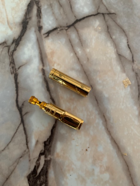 Về độ đẹp thì ok, còn về phần lọc thì cũng tạm như bao sản phẩm khác thôi ko xuất sắc gì mấy đâu.
Có 1 điểm rất chê là trên hình khá đầy đủ phụ kiện nhưng khi giao lại ko có kim vệ sinh và ron thay thế