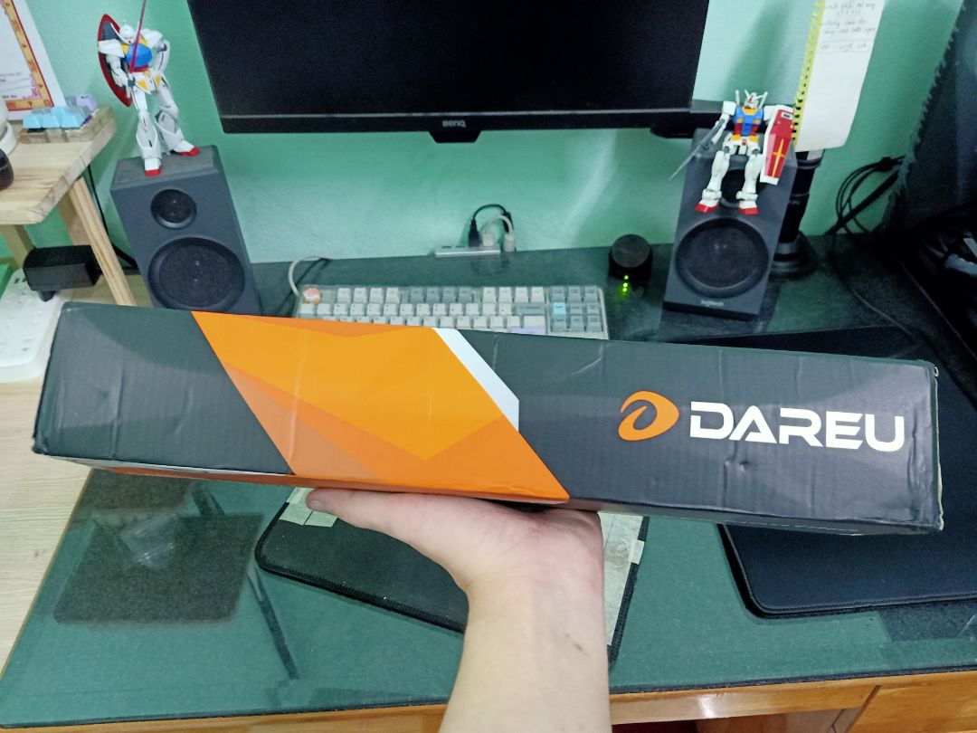 Dày lắm nha,may viền chắc chắn,  rê chuột rất thích!!!!