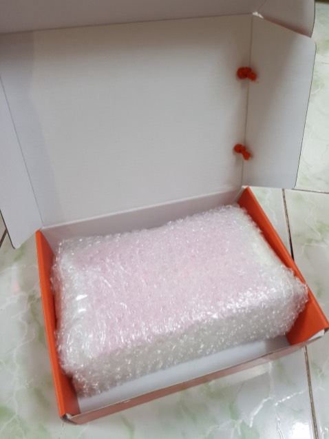 Shop Đóng gói kỹ, giao hàng nhanh, sp ngon dễ uống lắm. Đã mua của shop rùi, uống được 1 liệu trình thấy da dẻ sáng mịn thấy rõ luôn. Nhất định sẽ mua lại và giới thiệu bạn bè mua uống