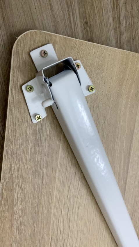 Thiết linh kiện. Giao giúp mình phần thiếu. Bàn bị kênh thì như người có 1 chân :(
Shop sau đó đã liên hệ và giao đầy đủ lại cho mình. Mình cảm ơn rất nhiều