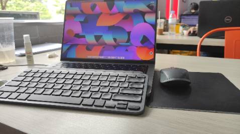 Trải nghiệm sử dụng tốt. Nhỏ gọn, pin tốt