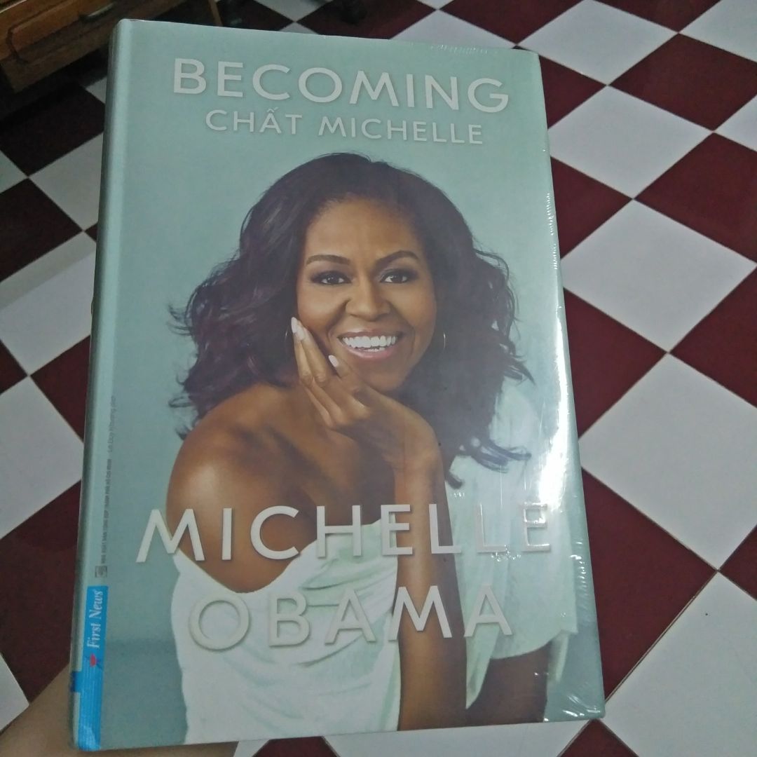 Hôm qua tình cờ thấy Tiki sale 240k nên tranh thủ đặt vì cũng muốn mua lâu rồi , lại có thêm mã khuyến mãi nữa nên freeship (giao hàng tiêu chuẩn) luôn. Thấy nhiều bạn nói về việc sách bị móp méo nên mình cũng lo. Nhưng hôm nay nhận được sách phải nói là ngoài mong đợi: đóng gói cẩn thận, sách đẹp, giấy tốt. Nội dung sách thì không phải bàn rồi. Cảm ơn Tiki nhé.