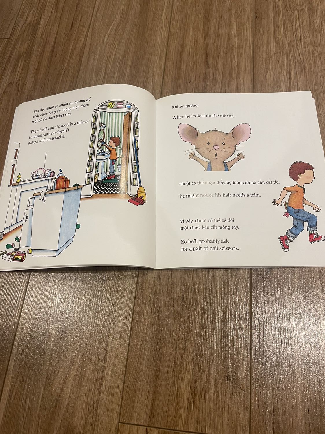 Sách trình bày rất đẹp, màu sắc, hình vẽ đẹp.   Trình bày song ngữ thoáng, dễ nhìn, dễ đọc. Rất thích cuốn này.