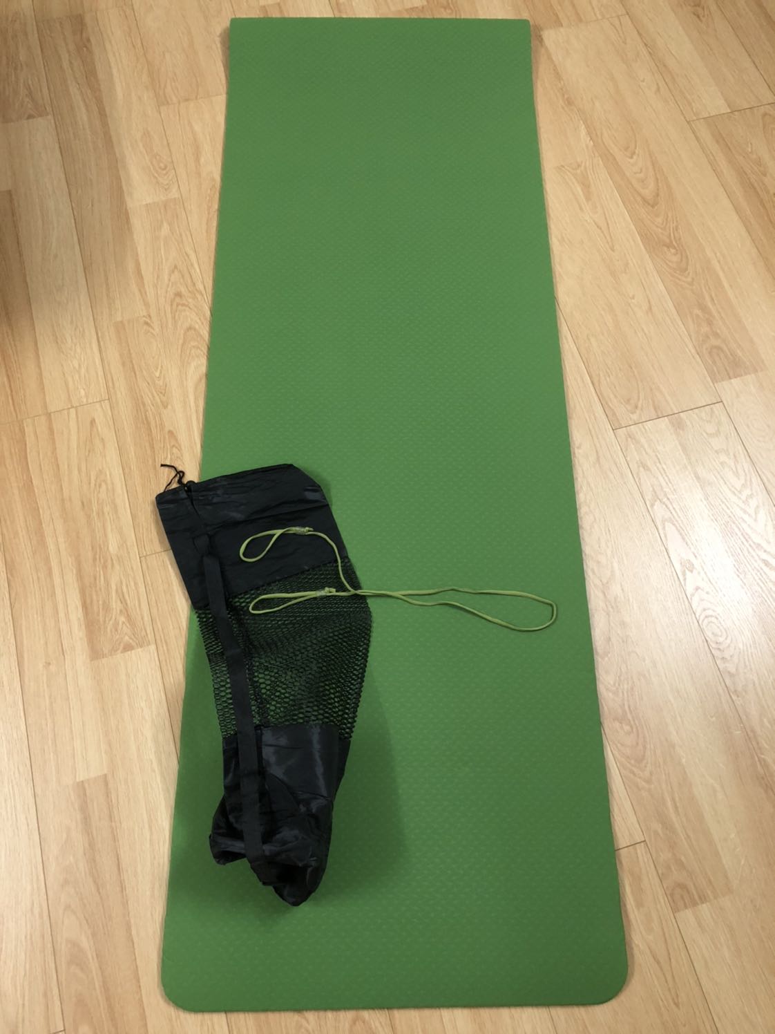 Lần đầu mình nhận sp bị chút lỗi và tiki hỗ trợ đổi hàng, tgian chờ nhận lại hàng hơi bị lâu. Lần 2 mình nhận lại thì ưng ý, hài lòng về sp!