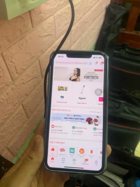ban đầu thì ok, hình thức ổn,shop đóng gói kỹ càng nhưng biết do mình đen hay vấn đề sản phẩm, mà dùng chưa được 1 tháng thì hỏng sạc ko vào. (Mua từ 14/02/2023) ban đầu thì ok, hình thức ổn,shop đóng gói kỹ càng nhưng biết do mình đen hay vấn đề sản phẩm, mà dùng chưa được 1 tháng thì hỏng sạc ko vào. (Mua từ 14/02/2023)