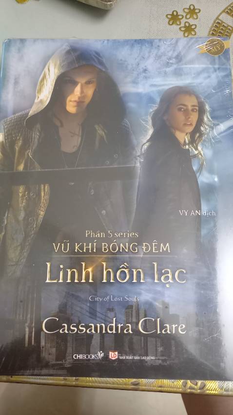 Đặt tối hôm trc đến sáng hôm sau đã có rồi. Tranh thủ đang sale nhiều thì mình mua luôn😁