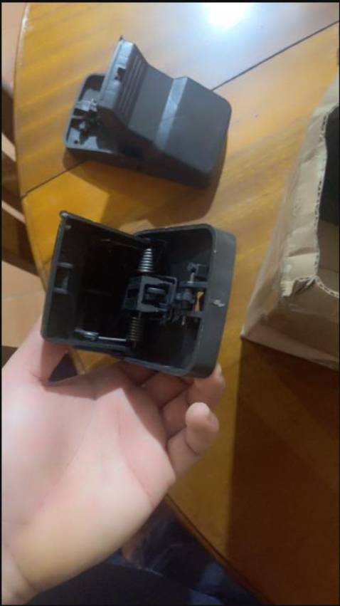 từ hôm mua về ít dùng, đợt này nhà bên cạnh xây nhà, nên chuột chạy hết sang nhà mình thì phải. có món bẫy này đỡ ám ảnh tiếng chuột chạy với phá đồ luôn