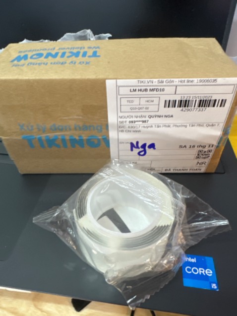 Cuộn băng keo bán kính khoảng 5cm. Có 6 vòng. Tính ra chỉ đc khoảng 60cm thì sao tính được là 2m. Không đúng như miêu tả.