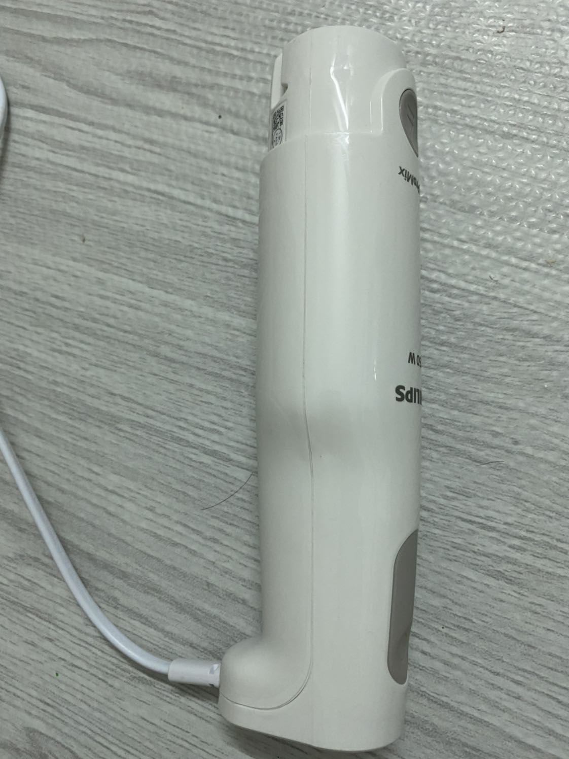 Nhỏ gọn, dễ lắp ráp, lưỡi dao sắt, tiện lợi, dễ vệ sinh phù hợp để nấu ăn dặm cho bé. Hài lòng với sản phẩm.