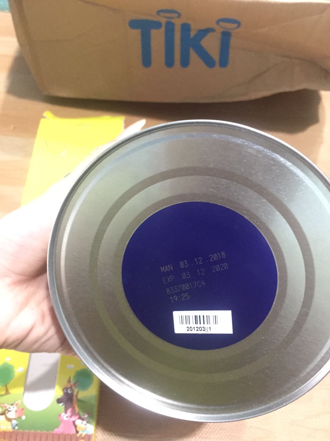 Về Sữa: Date xa, thiết kế phần để muỗng dễ dàng, thơm ngon ít béo, pha loãng xíu sẽ ko bị ngọt.
Boy mình 3y và rất ròm, trước mình cho ảnh uống Pediasure BA gần năm mà ko tiến triển là bao. Nay chuyển qua Nutren thì thấy ưng hơn nhiều vì bé rất thích uống và khen thơm ngon, ít ngọt và vị thanh dịu dễ chịu hơn Pediasure, giá lại tốt hơn. Mong ảnh sẽ có da có thịt lên xíu cho mẹ yên tâm nè ?
Về Quà: Mình nhận đc quà tặng và sữa cùng lúc. Hơi lo ngại vì Made in China. Đồng hồ chạm chạm chỉnh đã rùi cũng chạy loạn xạ à, chủ yếu bé đeo chơi làm siêu nhơn thui.
Về Tiki: Đến nay thì vẫn luôn hài lòng. Thanks a lot! Về Sữa: Date xa, thiết kế phần để muỗng dễ dàng, thơm ngon ít béo, pha loãng xíu sẽ ko bị ngọt.
Boy mình 3y và rất ròm, trước mình cho ảnh uống Pediasure BA gần năm mà ko tiến triển là bao. Nay chuyển qua Nutren thì thấy ưng hơn nhiều vì bé rất thích uống và khen thơm ngon, ít ngọt và vị thanh dịu dễ chịu hơn Pediasure, giá lại tốt hơn. Mong ảnh sẽ có da có thịt lên xíu cho mẹ yên tâm nè ?
Về Quà: Mình nhận đc quà tặng và sữa cùng lúc. Hơi lo ngại vì Made in China. Đồng hồ chạm chạm chỉnh đã rùi cũng chạy loạn xạ à, chủ yếu bé đeo chơi làm siêu nhơn thui.
Về Tiki: Đến nay thì vẫn luôn hài lòng. Thanks a lot!