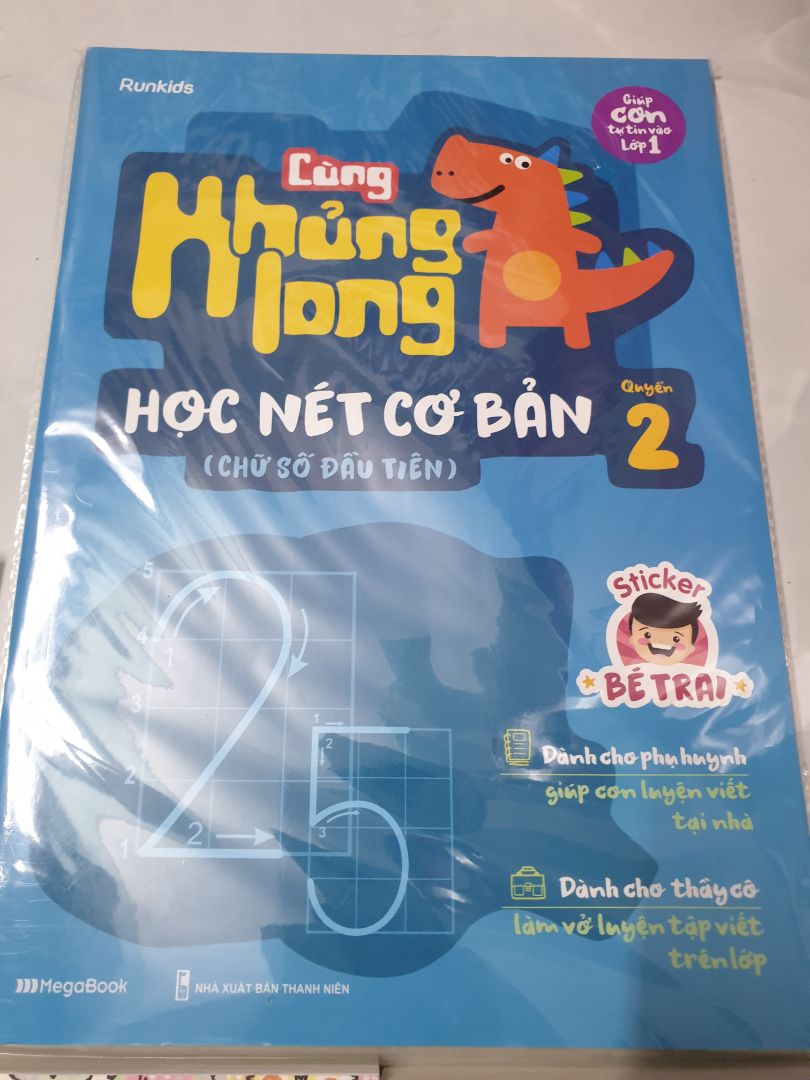 combo 3 cuốn đầy đủ, thích hợp cho bé tập viết