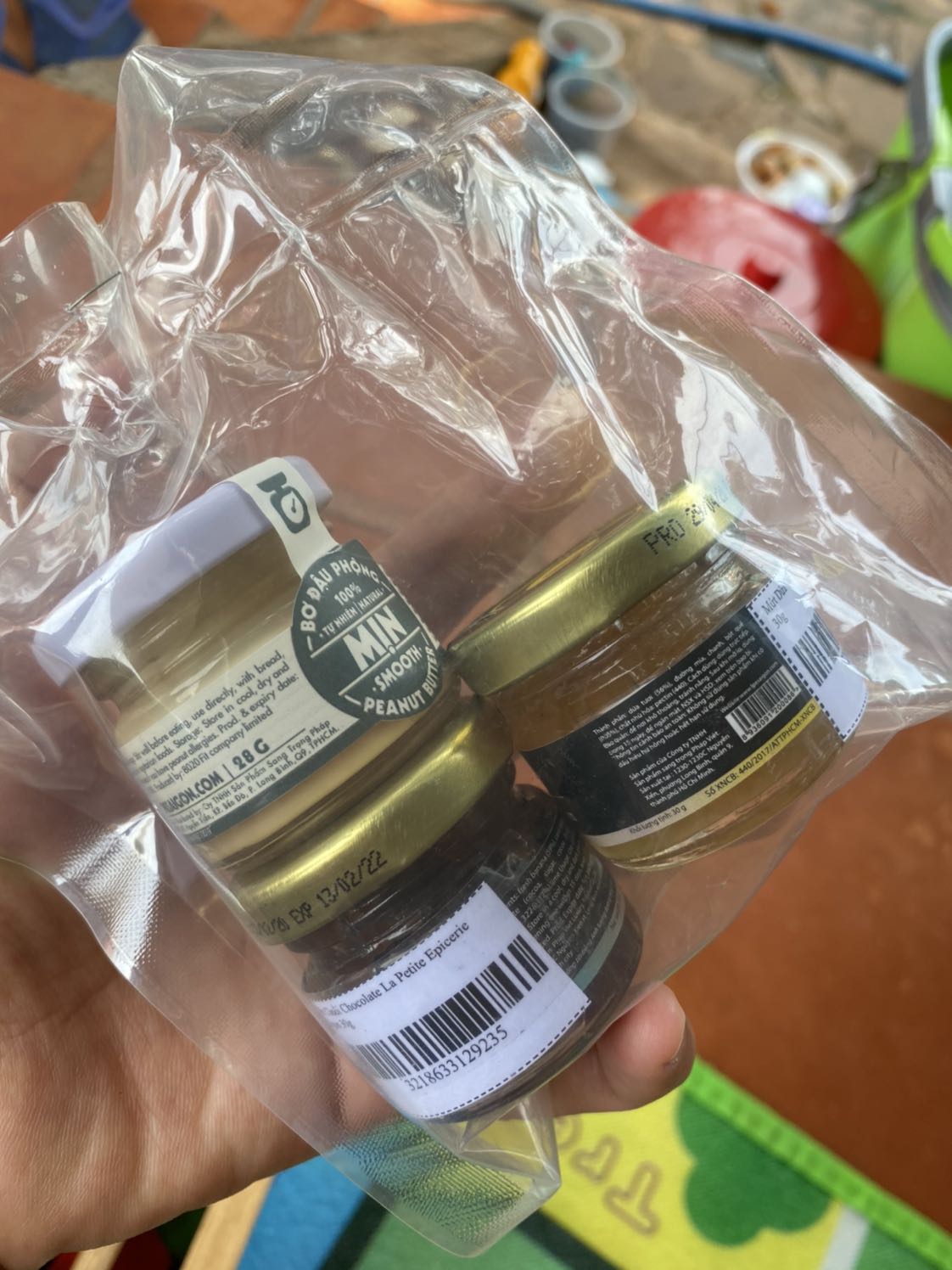 Chọn mua vì thấy bao bì đẹp. Chưa dùng thử nên không biết ngon không, nhưng lúc nhận đồ mình hơi sốc. Bé lắm luôn í. Thêm phí giao hàng 19 ngàn nữa. Buồn!