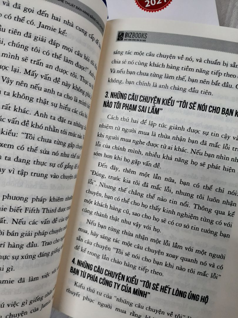 Sách Nghệ thuật bán hàng bằng câu chuyện 
Shop còn tặng sổ đẹp
Shop giao đúng sách
Đóng gói kỹ lưỡng 
Giao hàng nhanh chóng 
Tặng Shop 5⭐️