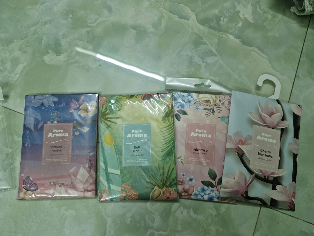 Mùi thơm nhẹ, dễ chịu