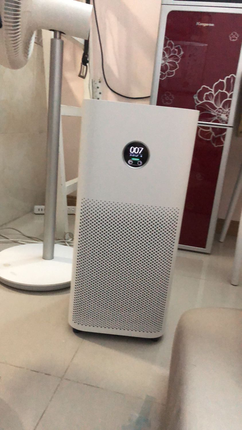 Hãng chính hãng nhưng giá lại rẻ hơn các sàn khác. Giao hàng nhanh nữa chớ. Đã sử dụng máy được hai ngày thấy rất tốt. Kết nối với Mi Home rất tiện