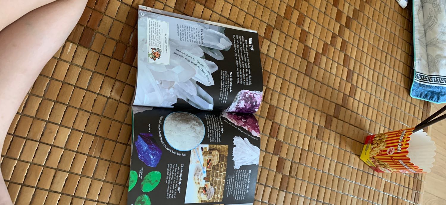 Quá hay , sản phẩm này rất hay!!! Giá cũng dc ,rẻ nhưng ship hơi đắt , 29k!! Nhưng nên chọn giao tiết kiệm thì vẫn 16k ( hơi lâu ! )