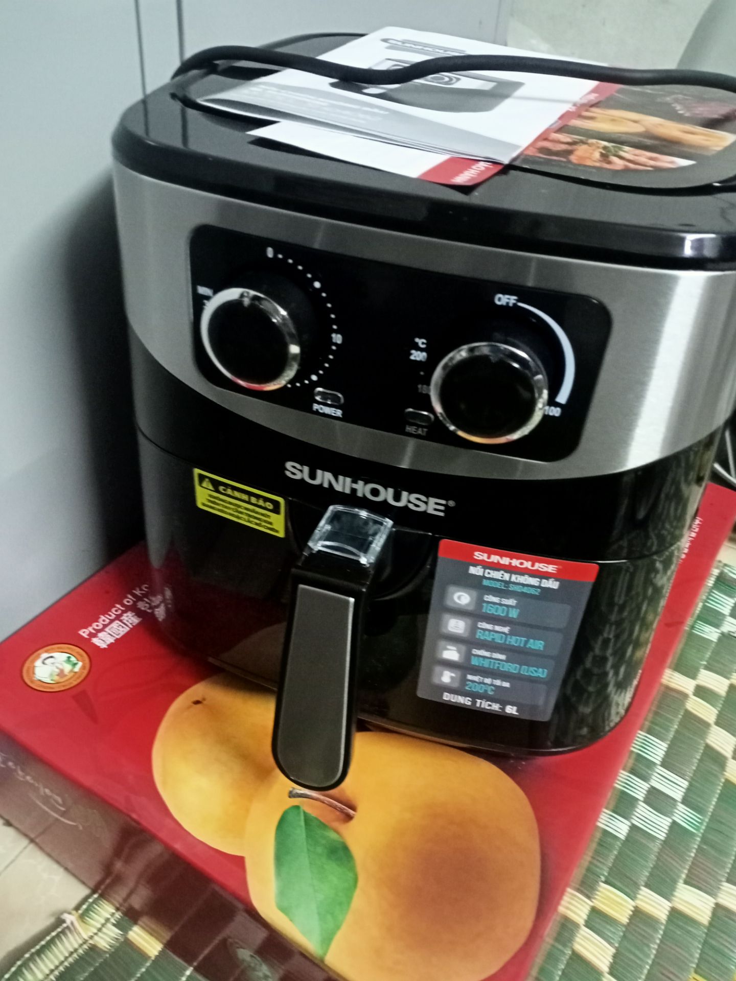 nồi chiên mới, bọc kỹ và cẩn thận, chưa dùng thử nên chưa biết đánh giá sao, nồi khá to và chắc chắn.