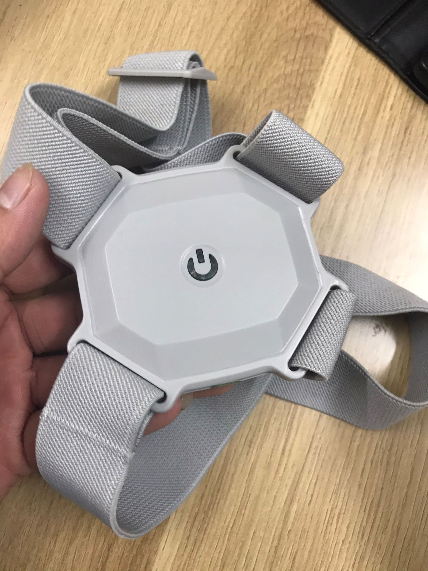 Mình mua ở shop senvang sản phẩm dùng rất oke hàng chất lượng. cảm biến rung nhạy . đánh giá 5 sao cho shop luôn.