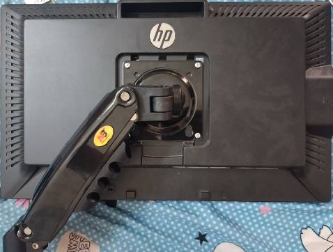 Giá tốt.
Dễ lắp đặt.
Dễ sử dụng.
Gọn gàng bàn làm việc