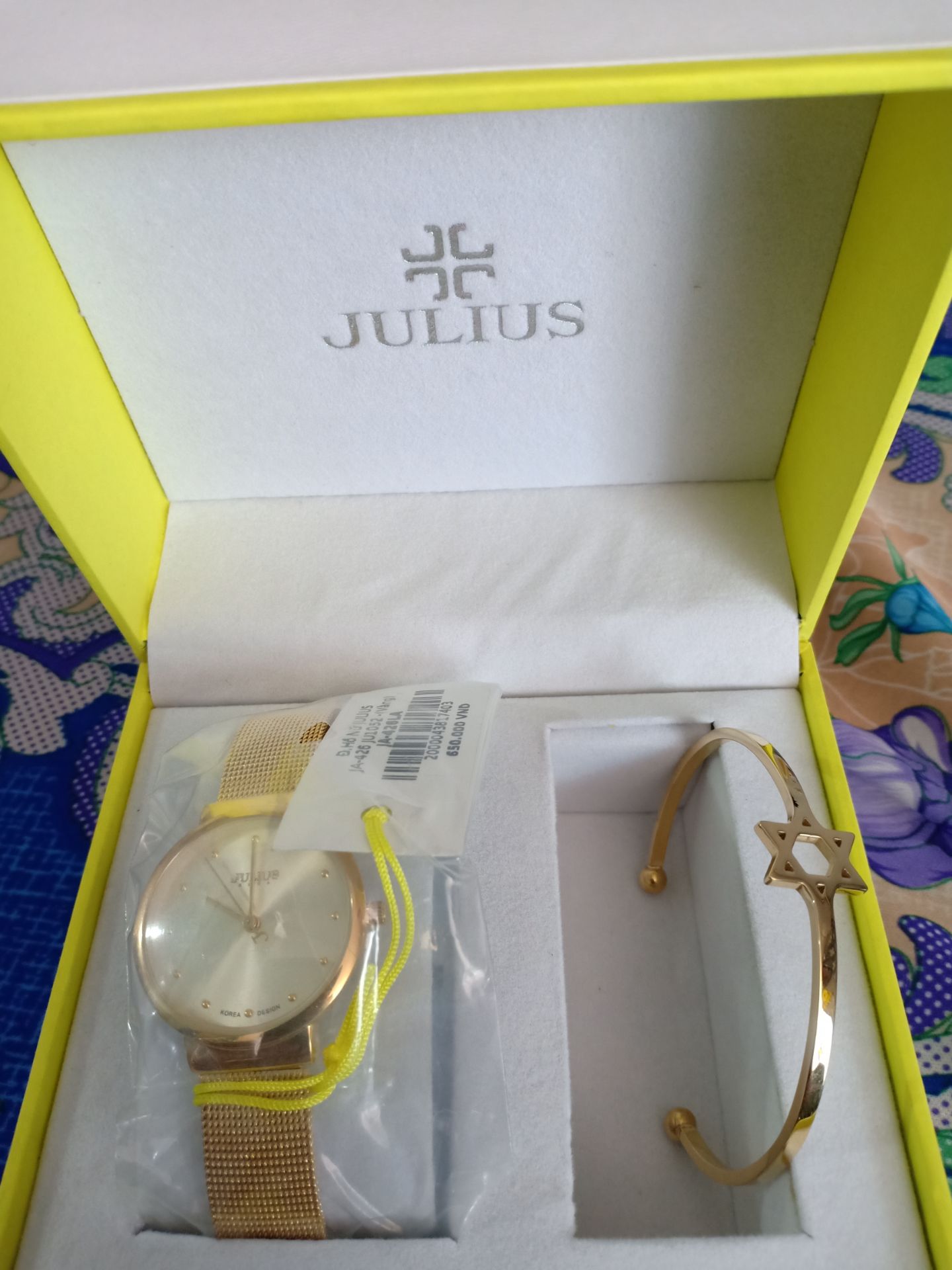 sản phẩm đẹp.ok chất lượng thì dùng một thời gian mới biết nhé