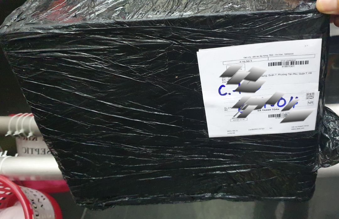 Giao hàng nhanh dù mùa dịch, hộp nguyên vẹn, đúng chất lượng. Cảm ơn shop mấy viên kẹo dễ thương!