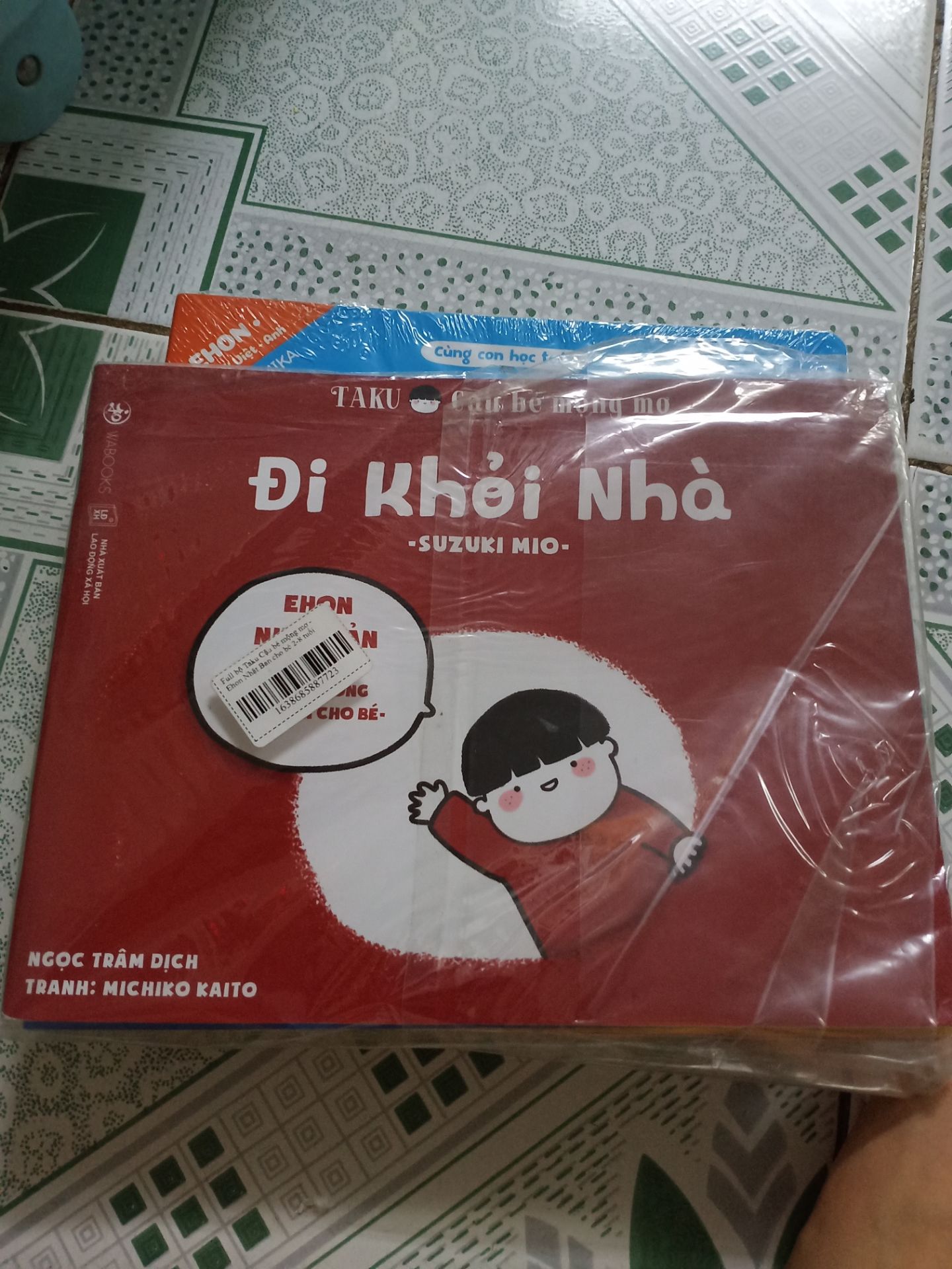 sách khá đẹp .
nét . dễ đọc.
màu sắc tươi. 
trẻ nhỏ thích sách khá đẹp .
nét . dễ đọc.
màu sắc tươi. 
trẻ nhỏ thích