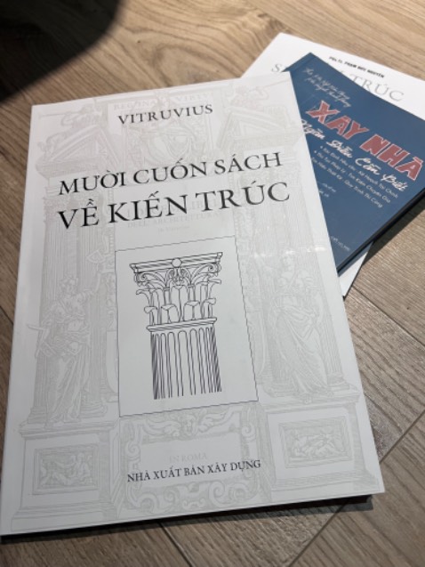 Sách hay và kinh điển cho ai nghiên cứu và quan tâm đến kiến trúc cổ điển. Thích hợp với các bạn muốn nghiên cứu lịch sử kiến trúc.
