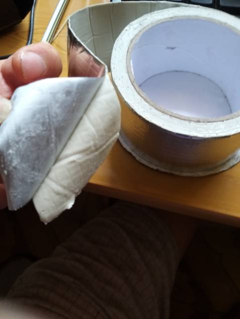 Băng dính siêu rởm, lớp leo ròi như booth gạo, hình ảnh băng keo thất khác hoàn toàn với quảng cáo của shop, các bạn chớ dại dây vào rồi bực mình