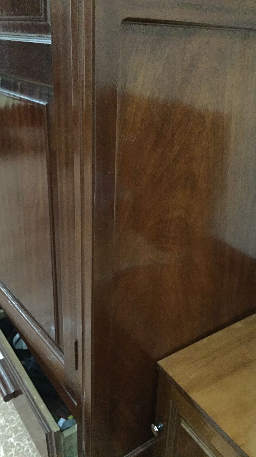 Nồi đẹp. Nấu cơm ngon. Giao hàng khá nhanh. Săn đc giá 895k cả ship. Bất tiện là thiếu quai xách. Ko thấy hiện tượng nước đọng trên nắp nồi tràn ra ngoài do ko có cốc thu nước thừa. Chắc để qua đêm thì lượng nước đọng nhiều nên khi mở nắp nước sẽ chảy ra. Gì nữa nhỉ. Ah độ bền thì chờ thời gian trả lời. Tạm cho shop 5*