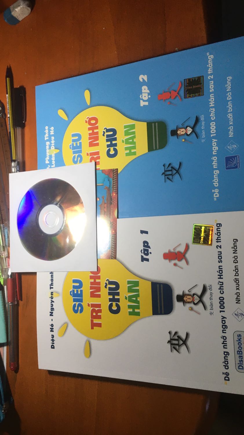 Sách đẹp, giao hàng nhanh. Có mẹo nhớ rất dễ hiểu.