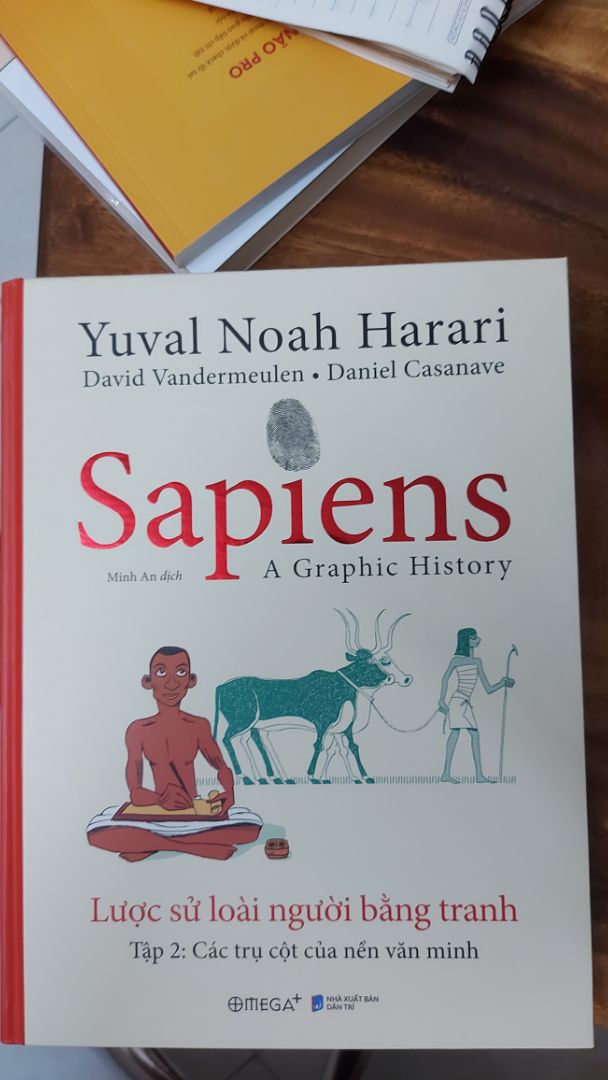 nội dung thi khỏi bàn, nên mua. nhà sách đóng gói kỹ, có lót 4 góc cho khỏi hư bìa, sách nặng mà