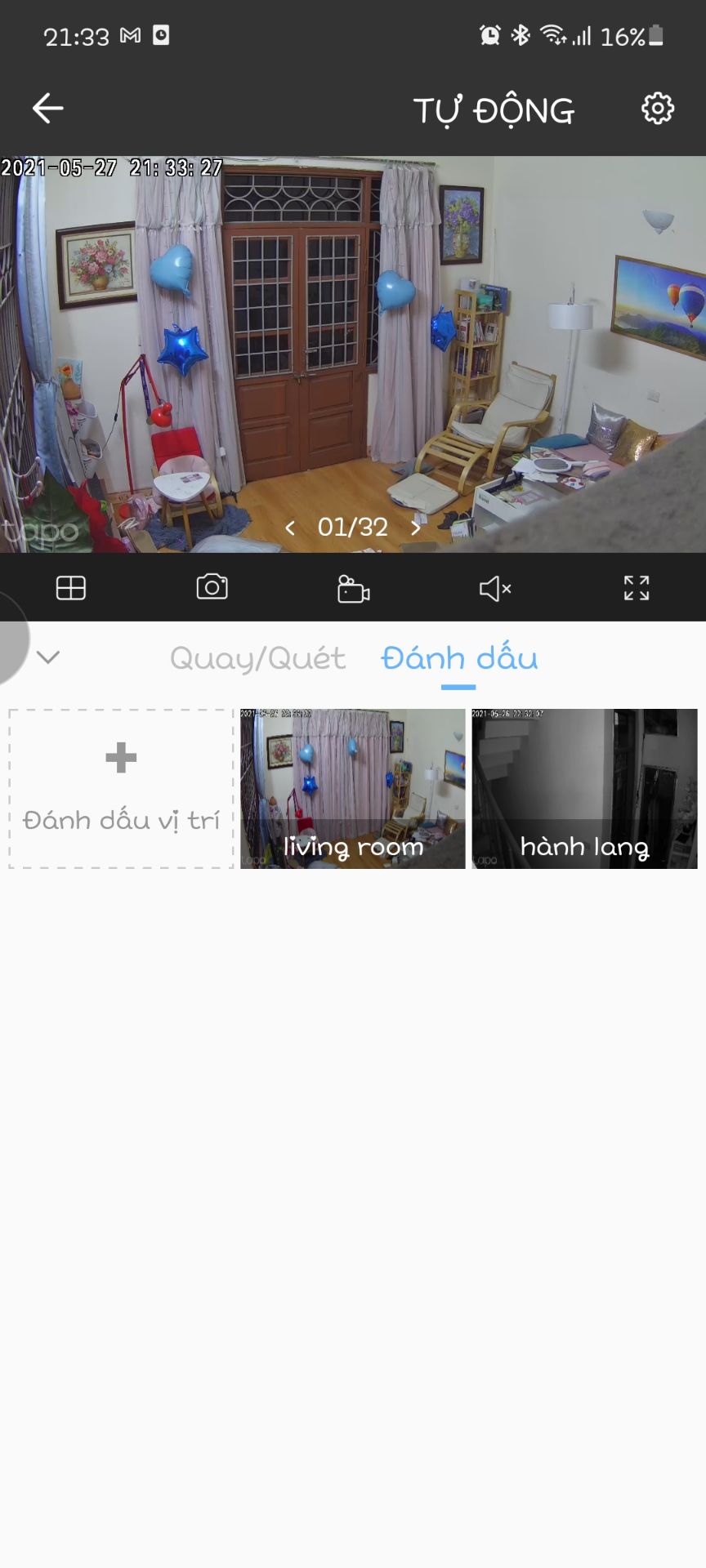 update sau mấy tháng sử dụng:
mua thêm 4c nữa sau đó, nhưng toàn dùng 1 thời gian thì báo phải định dạng lại thẻ. Ấn định dạng lại thì chạy đc 2% app đơ luôn.
review cũ sau 1 ngày dùng: tuyệt vời luôn. xoay và đánh dấu được vị trí, mình để ở bậu cửa và soi được cả hành lang và trong phòng. Chế độ báo động qua chuyển động rất hữu ích, vì nó có thể phát tiếng kêu ngay tại cam và thông báo đẩy về máy. chứ mình lắp con xiaomi cảnh báo chỉ hiện ở máy mà đêm ngủ tít biết gì đâu. hình ảnh thấy ổn hơn so với các cam IP khác, mình đã dùng xiaomi và yoosee thấy vậy