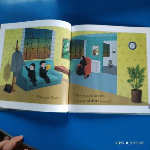 Sách mới 90%, hơi bụi. Sách in màu đẹp, hình ảnh minh hoạ dễ thương. Phù hợp cho các bé. Mình săn sale nên được giá rất tốt.